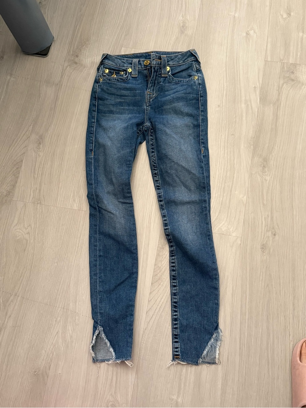 True Religion Halle Super Skinny Ankle Jeans Medium Wash Raw Tulip Hem Size 24
